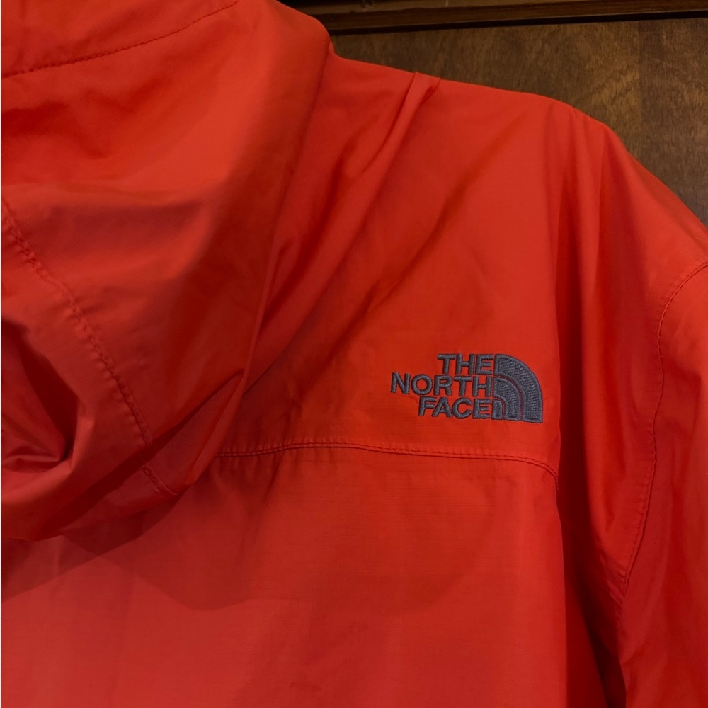 North Face rain jacket size XL - Picture 8 of 10